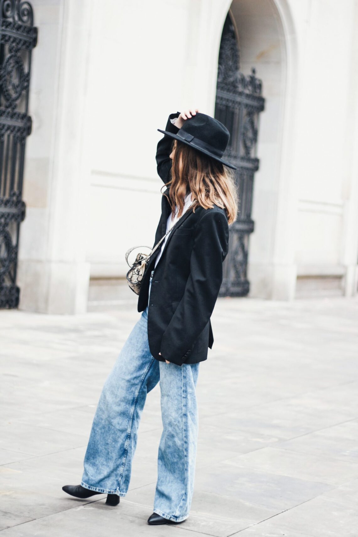What to Wear to Barcelona in the Spring - Barcelona Street Style