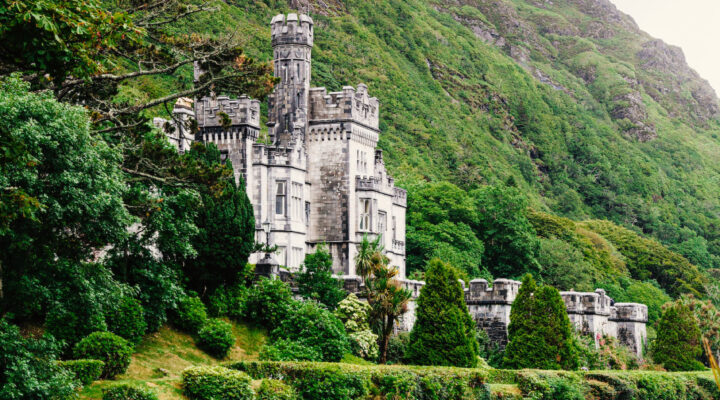 Kylemore Abbey - What to do in Ireland